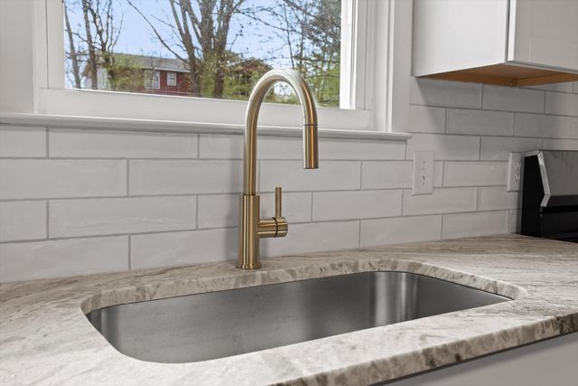 6910 Pine Haven Drive, Harrison, TN 37341