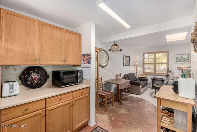 364 S Paseo Lobo Unit D, Green Valley, AZ 85614