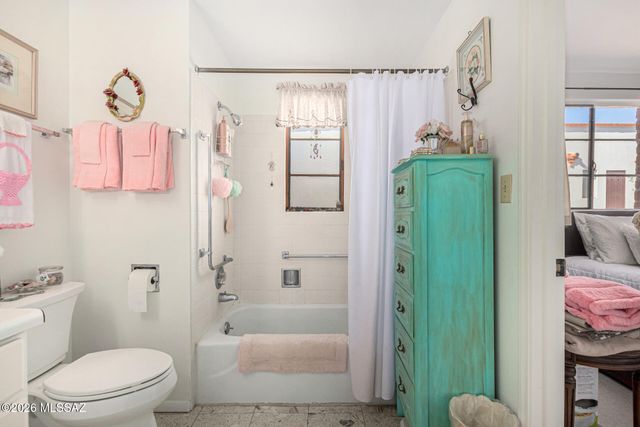 364 S Paseo Lobo Unit D, Green Valley, AZ 85614