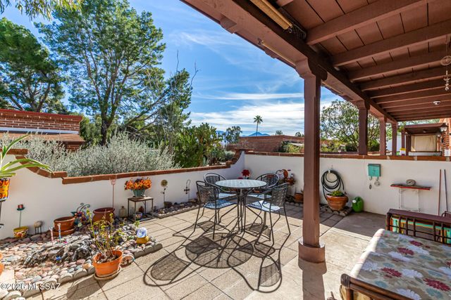 364 S Paseo Lobo Unit D, Green Valley, AZ 85614