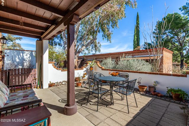 364 S Paseo Lobo Unit D, Green Valley, AZ 85614