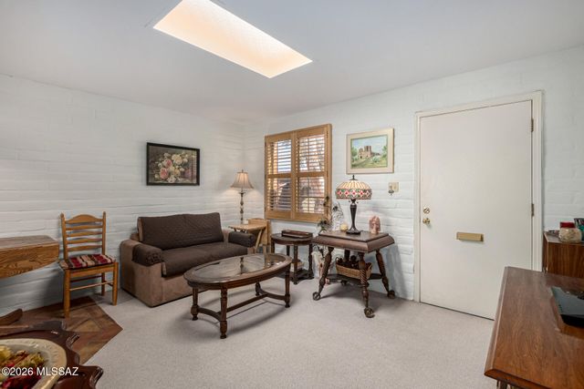 364 S Paseo Lobo Unit D, Green Valley, AZ 85614