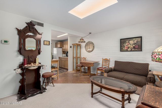 364 S Paseo Lobo Unit D, Green Valley, AZ 85614