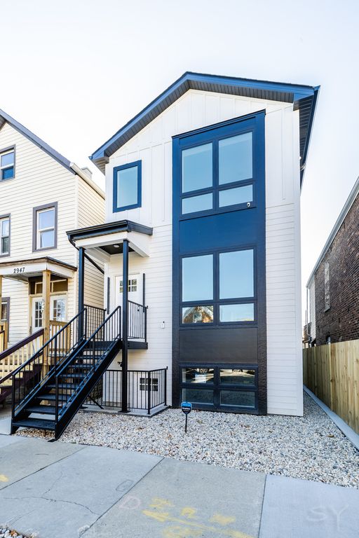 2949 W 25th Place 1, Chicago, IL 60608