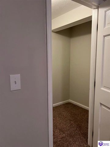 1560 Redbud Circle, Radcliff, KY 40160