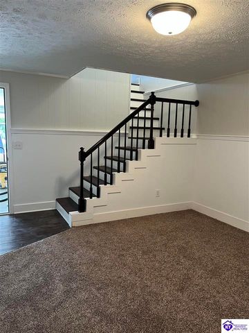 1560 Redbud Circle, Radcliff, KY 40160