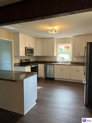 1560 Redbud Circle, Radcliff, KY 40160
