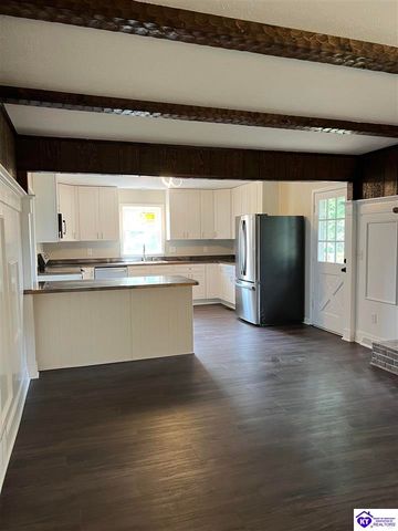 1560 Redbud Circle, Radcliff, KY 40160