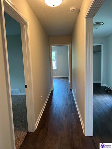 1560 Redbud Circle, Radcliff, KY 40160
