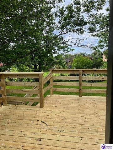 1560 Redbud Circle, Radcliff, KY 40160