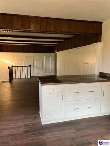 1560 Redbud Circle, Radcliff, KY 40160