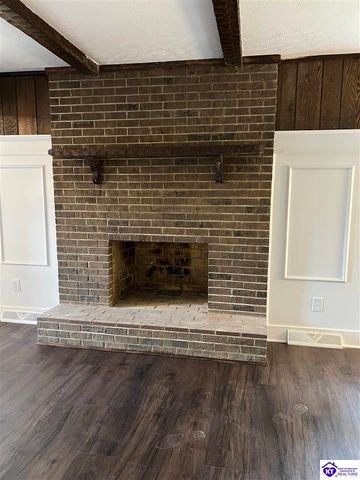 1560 Redbud Circle, Radcliff, KY 40160
