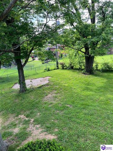 1560 Redbud Circle, Radcliff, KY 40160