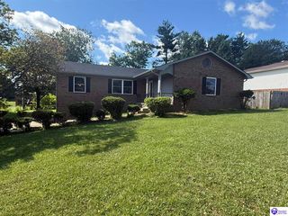 1560 Redbud Circle, Radcliff, KY 40160