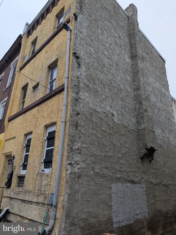 1424 W YORK ST, PHILADELPHIA, PA 19132 — photo 2