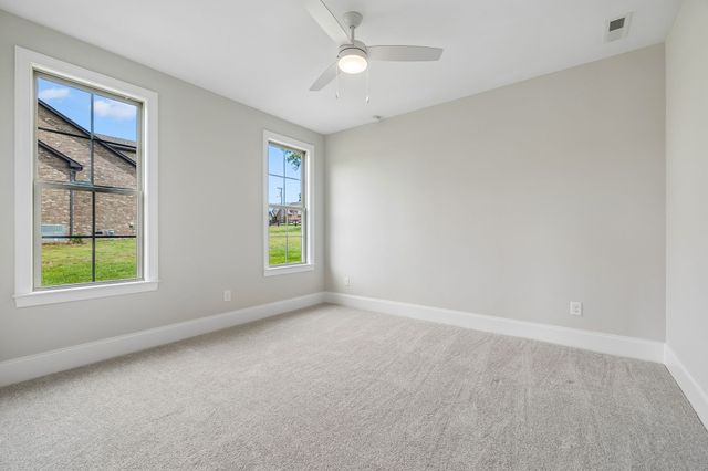2308 Cages Bend Rd, Gallatin, TN 37066