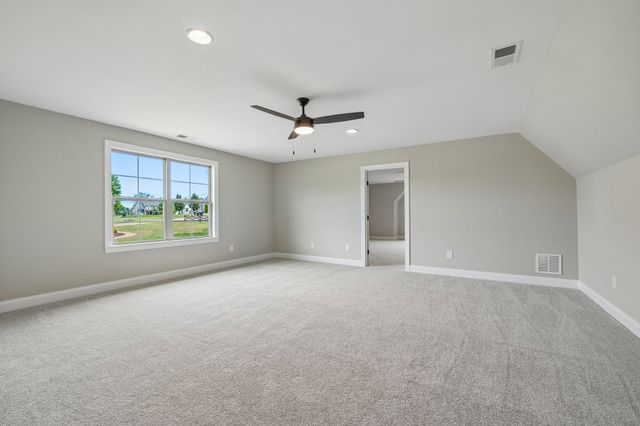 2308 Cages Bend Rd, Gallatin, TN 37066