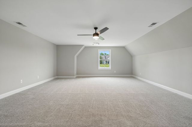 2308 Cages Bend Rd, Gallatin, TN 37066
