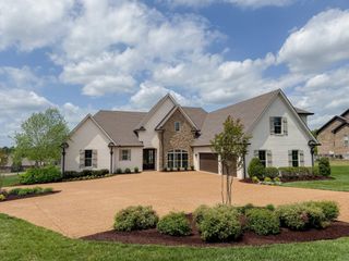 2308 Cages Bend Rd, Gallatin, TN 37066