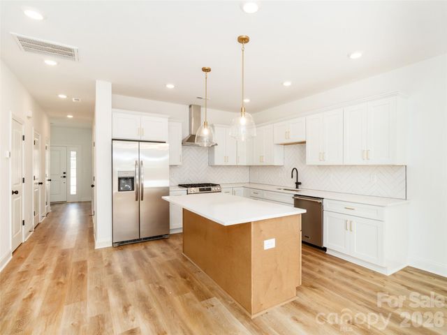 2521 Elon Street, Charlotte, NC 28208