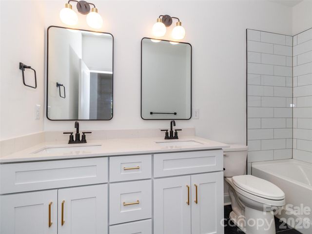 2521 Elon Street, Charlotte, NC 28208