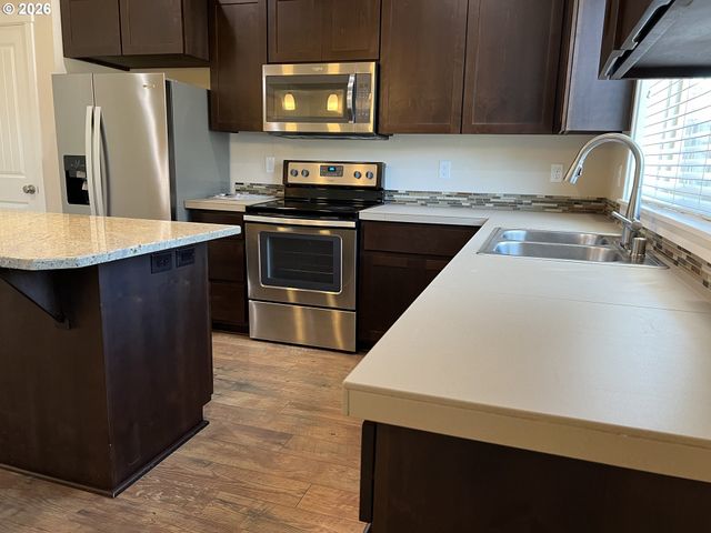 5915 Ne 58TH Ave, Vancouver, WA 98661