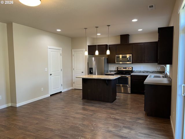 5915 Ne 58TH Ave, Vancouver, WA 98661