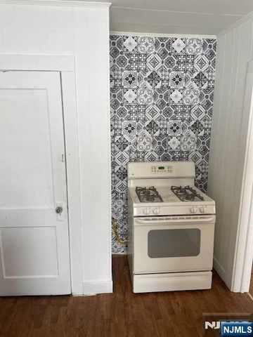 67 N Washington Avenue 3, Bergenfield, NJ 07621