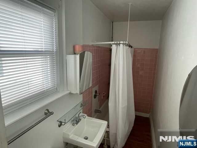 67 N Washington Avenue 3, Bergenfield, NJ 07621