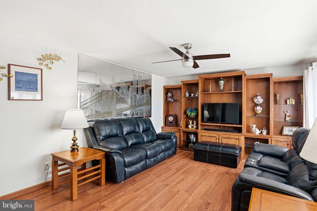 651 N GRANT ST, Palmyra, PA 17078