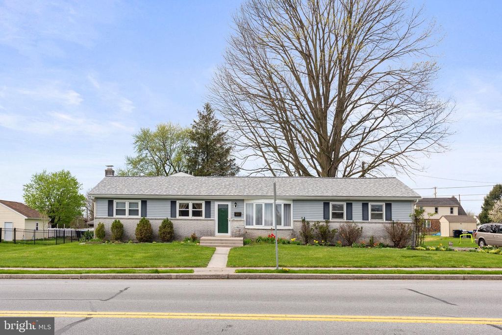 651 N GRANT ST, Palmyra, PA 17078