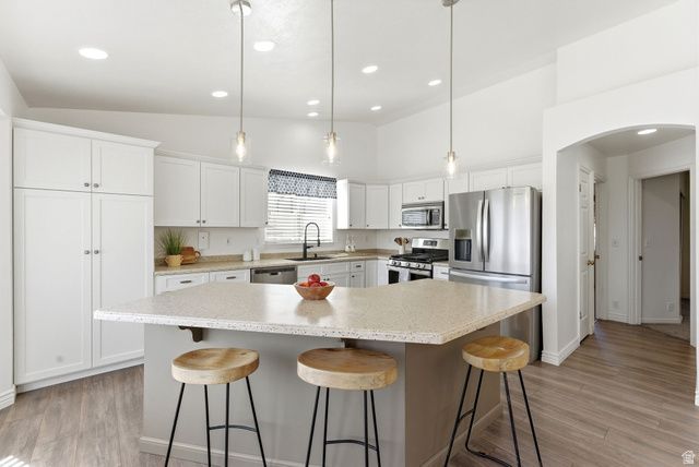 9107 S GRANADA HILLS DR, West Jordan, UT 84088