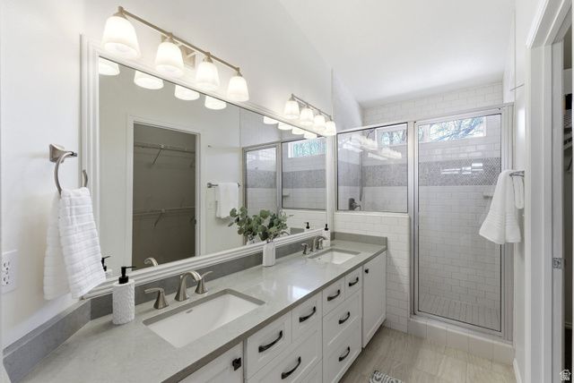 9107 S GRANADA HILLS DR, West Jordan, UT 84088