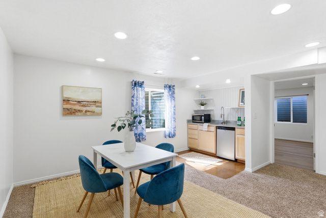 9107 S GRANADA HILLS DR, West Jordan, UT 84088