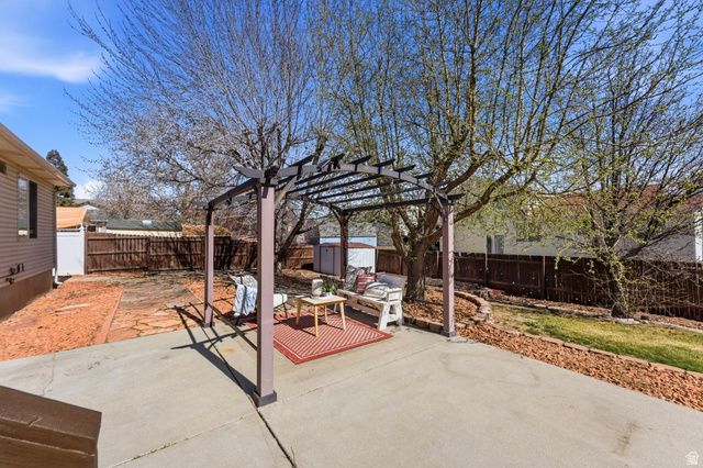 9107 S GRANADA HILLS DR, West Jordan, UT 84088