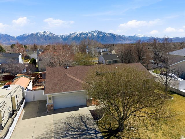 9107 S GRANADA HILLS DR, West Jordan, UT 84088