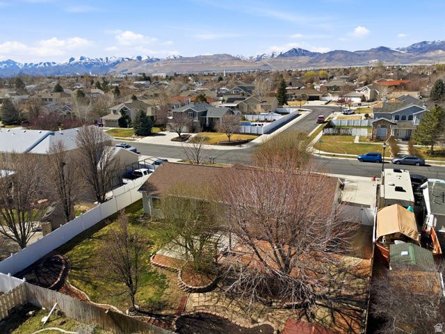 9107 S GRANADA HILLS DR, West Jordan, UT 84088