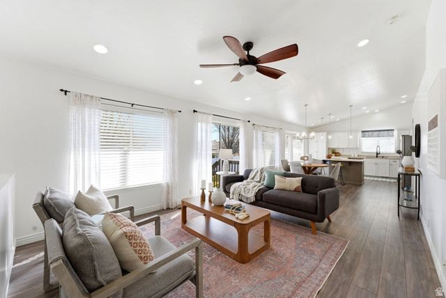 9107 S GRANADA HILLS DR, West Jordan, UT 84088