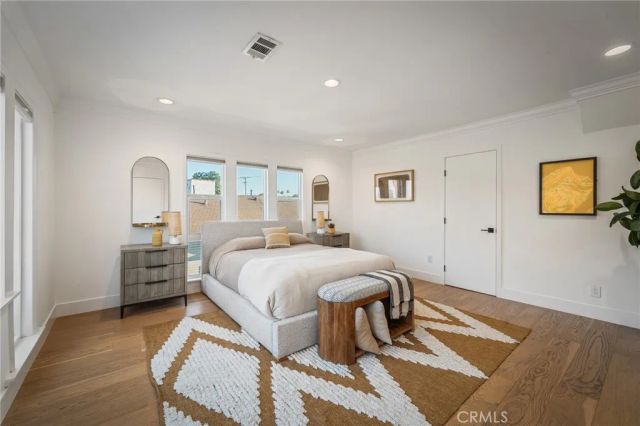 5115 West Boulevard, Los Angeles, CA 90043