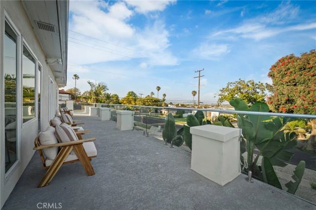 5115 West Boulevard, Los Angeles, CA 90043