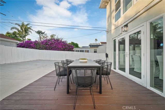 5115 West Boulevard, Los Angeles, CA 90043