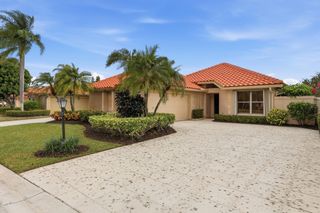 2735 SW Mariposa Circle, Palm City, FL 34990