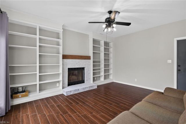 898 Gunston CT, Newport News, VA 23608