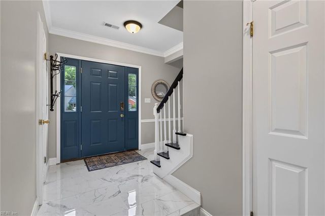 898 Gunston CT, Newport News, VA 23608