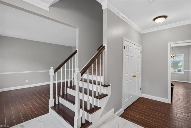898 Gunston CT, Newport News, VA 23608