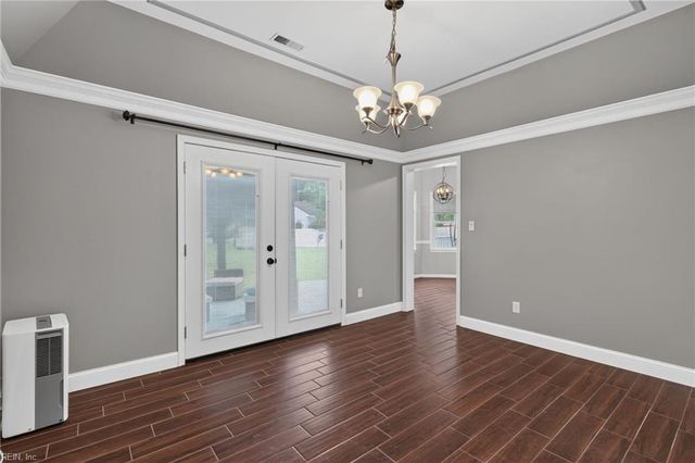 898 Gunston CT, Newport News, VA 23608