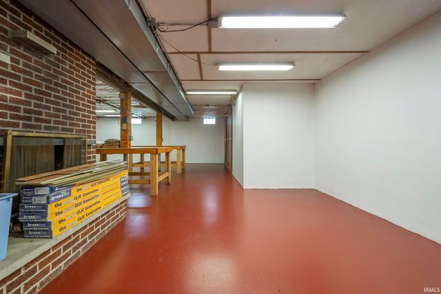 207 W Lincoln Highway, New Haven, IN 46774