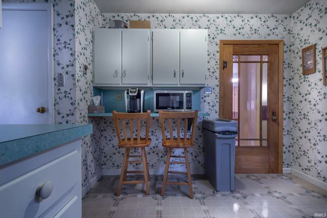 207 W Lincoln Highway, New Haven, IN 46774