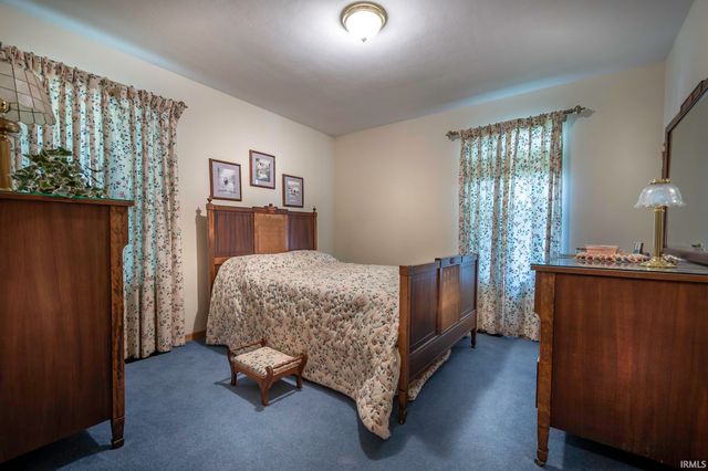 207 W Lincoln Highway, New Haven, IN 46774