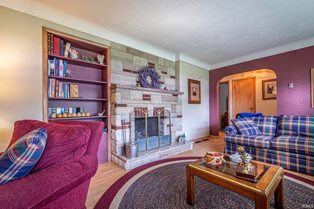 207 W Lincoln Highway, New Haven, IN 46774